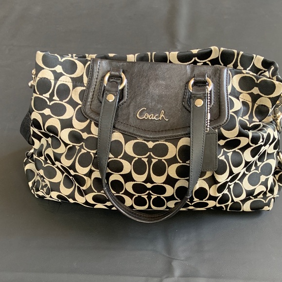 Coach Black and Cream Signature Shoulder Bag - Picture 1 of 13